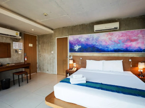 B2 Sea View Pattaya Boutique & Budget Hotel
