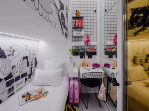 Wom Allenby Pod Hotel