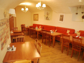 Отель Alexa Old Town