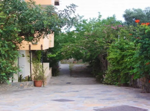 Argyro Apartments and Studios