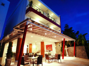 One World One Home Naiharn Hotel