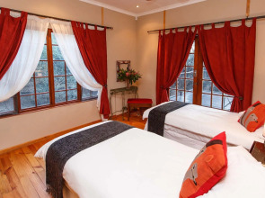 Chandelier Game Lodge