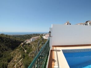 1061 Studio de la Torre