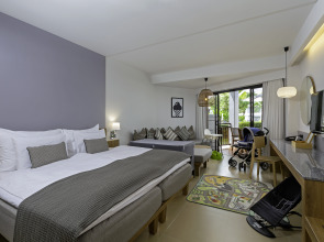 Sunwing Kamala Beach