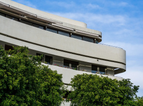 The White House Hotel at Dizengoff Square
