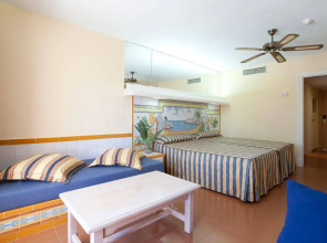 Playavera Hotel - Naturist Friendly