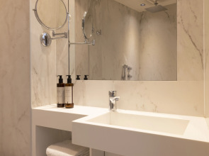 Hôtel Toujours & Spa