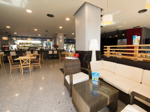 Fuengirola Beach Apartamentos Turisticos