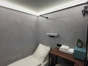 The Hyve Capsule hostel Amsterdam