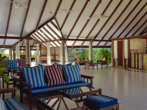 Holiday Island Resort & Spa