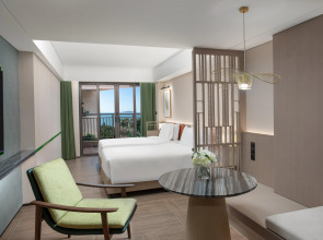 Holiday Inn Resort Sanya Bay by IHG