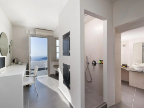 Regina Mare Adults Only