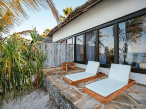 Coral Rocks Hotel & Restaurant