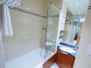 Отель Hotel Inn Design Paris Porte de Saint-Ouen