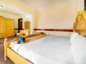 OYO 120 Concord International Hotel