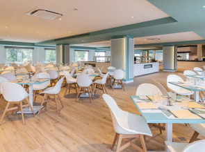 Ponient Pirámide Salou by PortAventura World