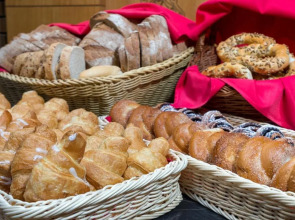 Отель Marmara Hotel Budapest