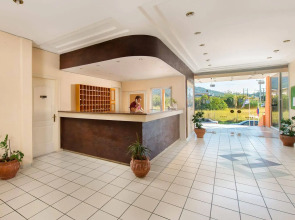 Bayside Hotel Katsaras