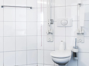 Mikon Eastgate Hotel