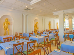 Tsokkos Gardens Hotel & Apartments