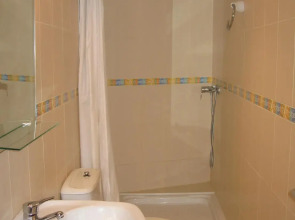 Apartamento Córcega Ref. 1065  by Iberplaya