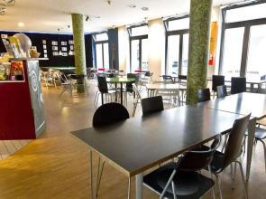 Heart of Gold Hostel Berlin