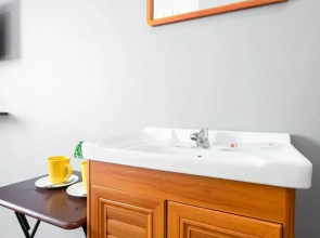 Super OYO 495 The Pocket Hotel