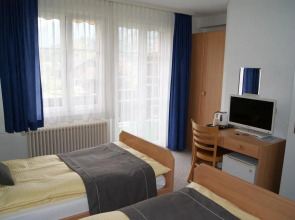 Adventure Guesthouse