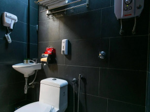 Smile Hotel Danau Kota