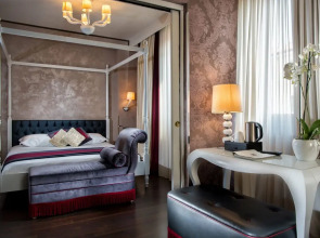 Carnival Palace Hotel