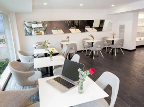 The Savoy Tel-Aviv, Sea Side