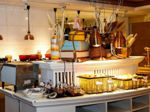 Crowne Plaza Hotel & Suites Landmark Shenzhen by IHG