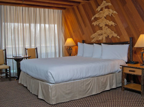 Lakeside Inn and Casino