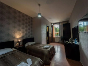 Отель Gold Star Тбилиси