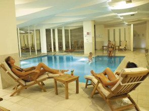 Korumar Deluxe Hotel