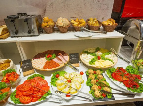 Отель Marquise Hotel