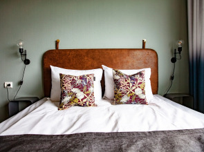 Vander House Apartments