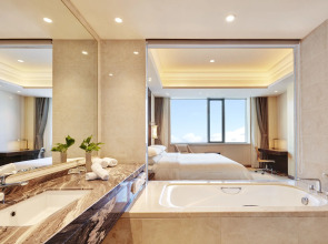 Sheraton Harbin Xiangfang Hotel