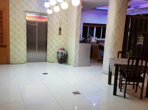 Green Harbor Hotel & Service Apartment