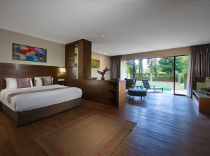 Bella Vista Waterfront Resort