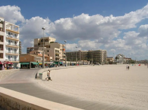 Отель Amic Miraflores