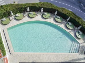 Lloret Vibe Affiliated by FERGUS