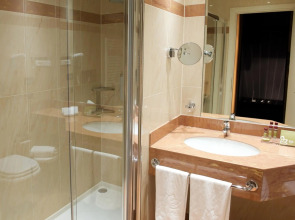 Winter Garden Hotel - Bergamo Airport