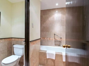 Waterfront Cebu City Hotel & Casino