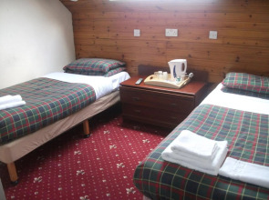 Edinburgh House Hotel