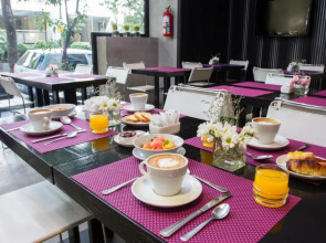 Epico Recoleta Hotel