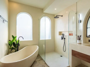 3BR Luxe Pool Villa Anaya