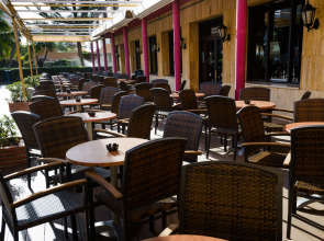 Отель Monarque Fuengirola Park