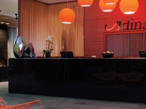 Adina Apartment Hotel Berlin Hackescher Markt