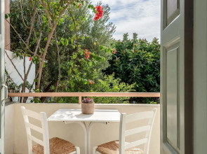 Nissia Kamares Hotel Apartments